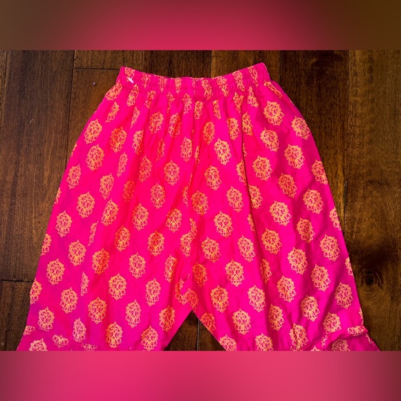intage custom made Cotton fuchsia on gold medallion print traditional pj pants. - Picture 4 of 7